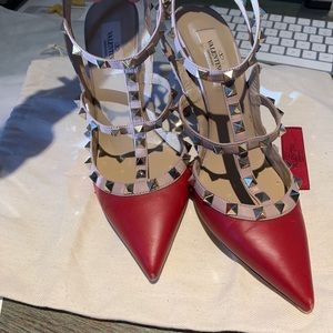 Valentino Rockstud Pumps